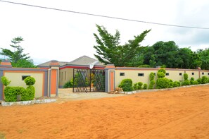 Exterior - Chobe Kulotu Guest House  (Kasane)