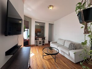 Living area - Discover the Comfort of Columbia University Area-1 (New York)