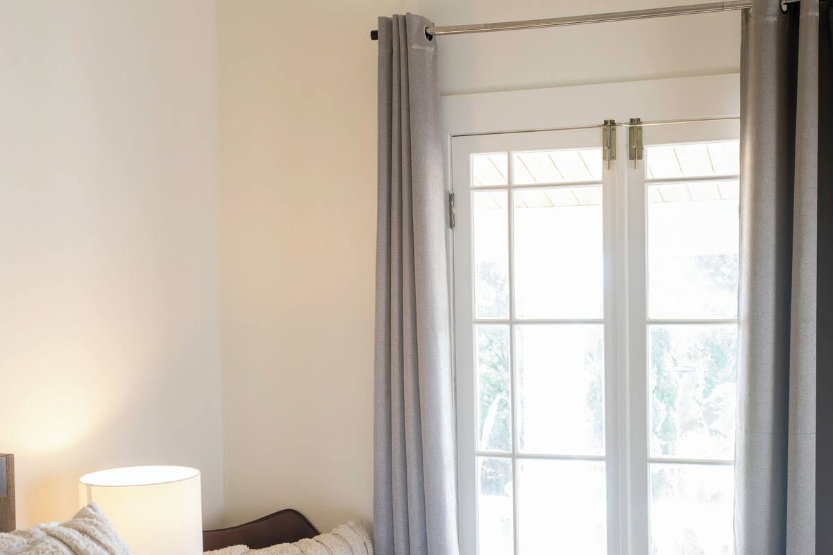 Habitación Deluxe, vista al océano | Caja de seguridad en la habitación y wifi gratis 