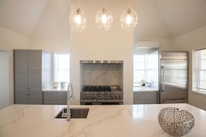 Executive Suite, Ocean View | Private kitchen | Fridge, microwave