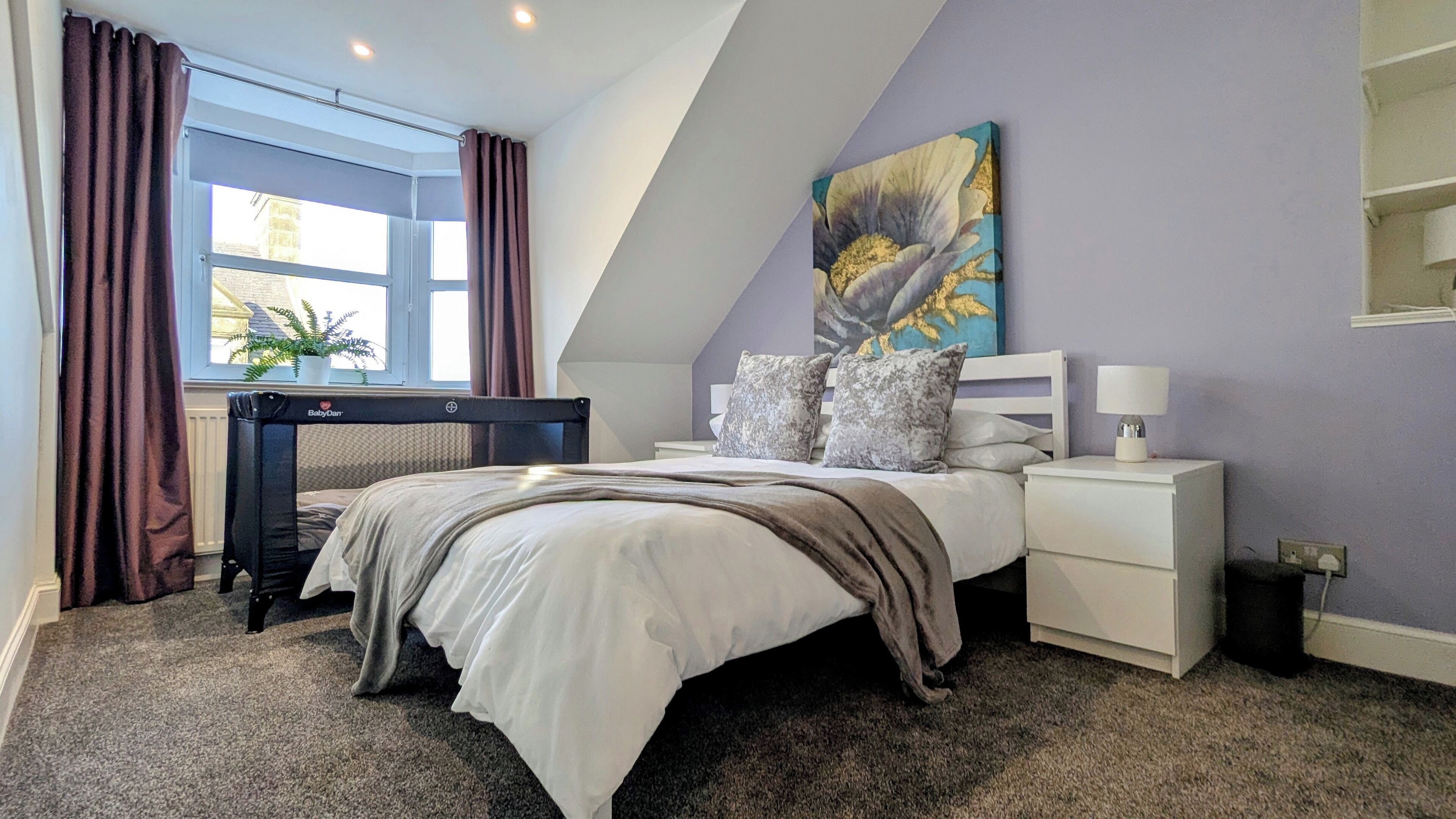 3 soverom, strykejern/-brett, wi-fi og sengetøy