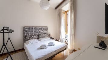 3 chambres, fer et planche Ă repasser, Wi-Fi, draps fournis