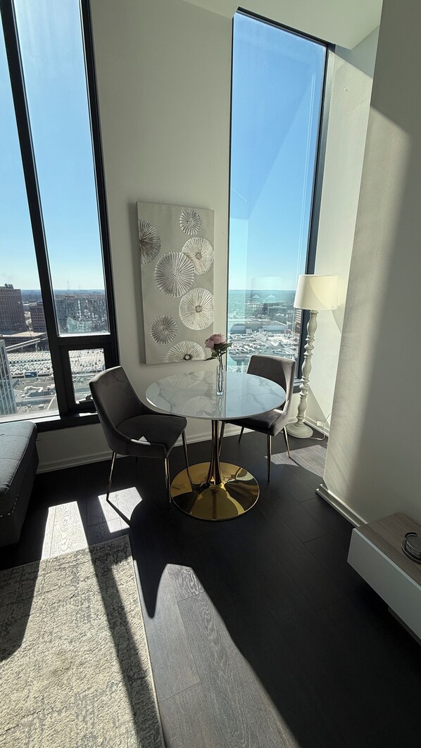 تناول الطعام