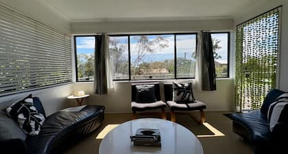 Shack No. 5 A Quirky, Retro Beach Escape in Jervis Bay!