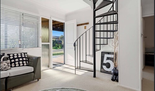 Shack No. 5  by Book Jervis Bay - A Quirky, Retro Beach Escape in Jervis Bay!