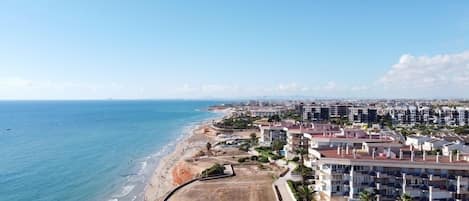 Apartamento estándar, balcón, vistas al mar | Terraza o patio