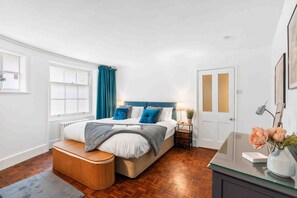 2 soverom, strykejern/-brett, internettilgang og sengetøy