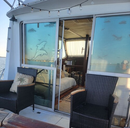 Last Hoorah! Houseboat in the beautiful Palma Sola Bay near Anna Maria Island