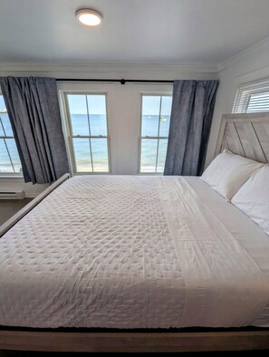 5 bedrooms, iron/ironing board, free WiFi, bed sheets