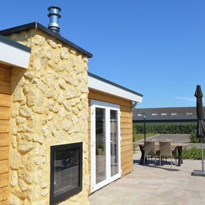 House | Outdoor dining - Holiday Home in Bemelen Near Nature Reserve (Bemelen)