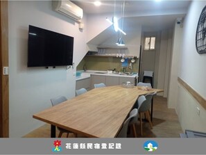 Dining - Champagne B&B (Hualien City,)