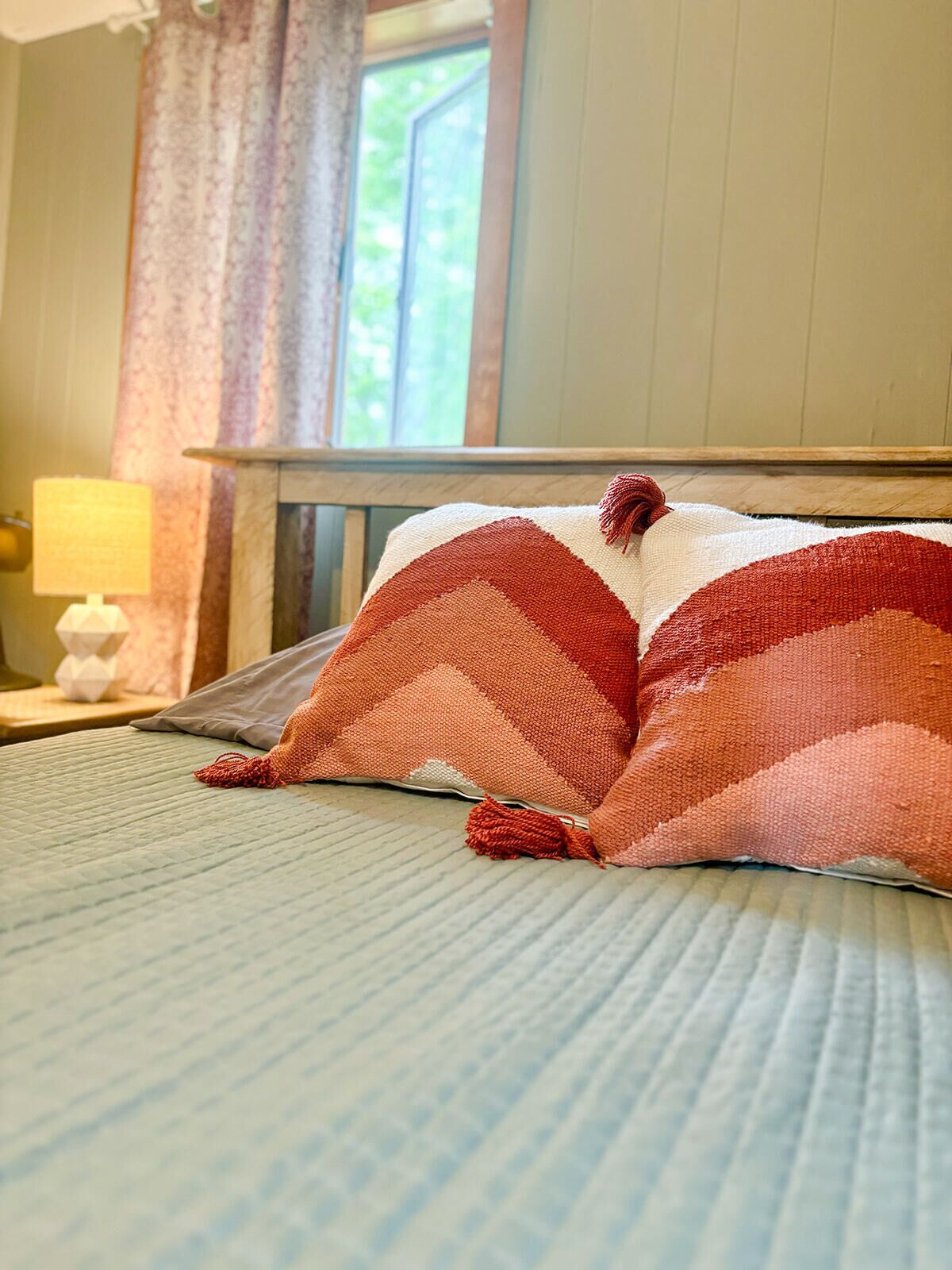 Cottage, Lake View | Individually decorated, individually furnished, free WiFi, bed sheets