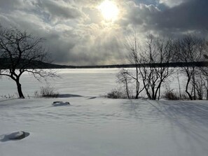 Terrace/patio - Portage Lakeside Cabins (Portage Lake)