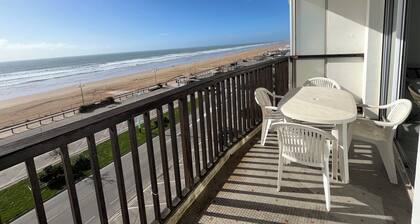 Ocean view apartment