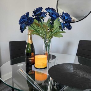 Dining - Rodeo-Ready Retreat! Newly Renovated & Stylishly Relaxing (Houston)