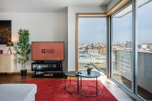 TV - GuestReady - Blazing retreat in Matosinhos (Matosinhos)