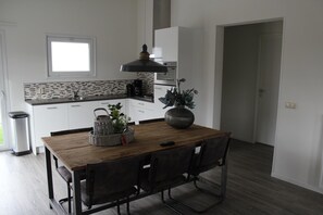 Dining - Holiday Home Bemelen Near Nature Reserve (Bemelen)