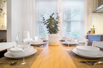 Best Area + Beautiful 5-Bedroom Farmhouse + Oregon Themed + Serene Backyard