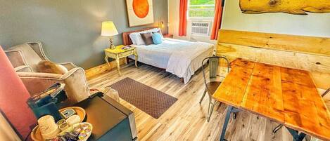 1 bedroom, desk, iron/ironing board, travel cot