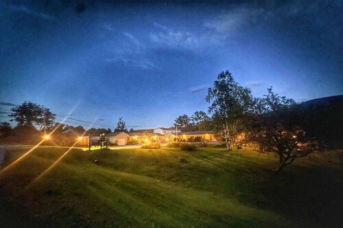 6 Bam Boo Cozy escape in the heart of Vermont