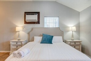 3 soverom, skrivebord, strykejern/-brett og wi-fi