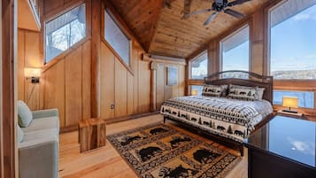 10 bedrooms, desk, travel crib, free WiFi