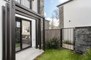 Terrace/patio - Brand New Opposite Hagley Park Close CBD Hospital (Christchurch)