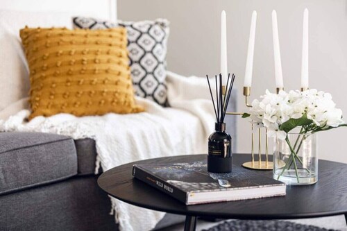 Chic City Living 1 bdrm Sunny Warm Close CBD