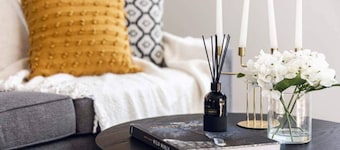 Chic City Living 1 bdrm Sunny Warm Close CBD