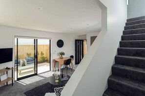 Interior - Chic City Living 1 bdrm Sunny Warm Close CBD (Christchurch)