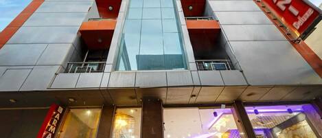 Fachada de la propiedad