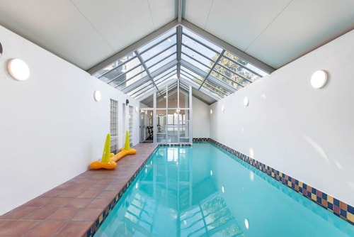 Handy CBD Covered Free Parking Gym 2 Bdrm