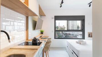 Basic Studio | 1 bedroom, blackout curtains, iron/ironing board, free WiFi