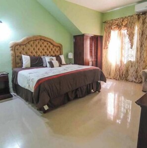 1 chambre, fer et planche à repasser, Wi-Fi, draps fournis