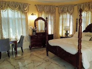 1 bedroom, iron/ironing board, WiFi, bed sheets - Dela De-Rose Suite 1, 130 per night (Negril)