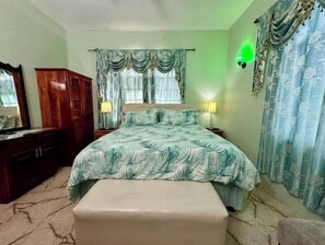 1 habitación, tabla de planchar con plancha, wifi y ropa de cama