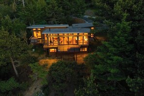 Exterior - Inverness-Serene Home with a Gorgeous Views of Tomales Bay and Hot Tub (Inverness)