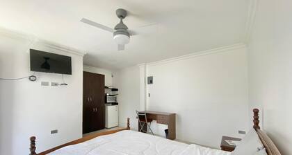 Beautiful Room in Ciudadela Las Garzas, next to San Marino, Guayaquil