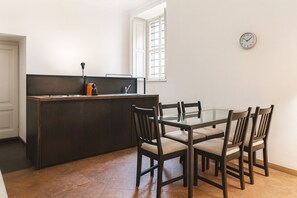 Condo, patio | Aire de séjour