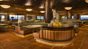 3 restaurants servant le petit déjeuner, spécialités Cuisine italienne