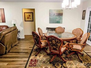 Interior - ★Clean&Fresh★3BR/2BA★EZ access to S LBK/S Loop 289 (Lubbock)