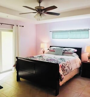 5 chambres, fer et planche à repasser, Wi-Fi, draps fournis