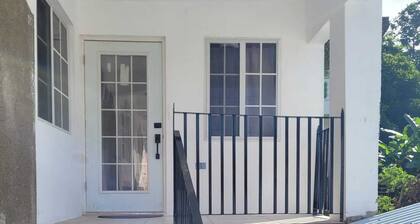 Enjoy your vacation/holiday in this beautifully one-bedroom unit