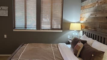 3 chambres, fer et planche à repasser, Wi-Fi, literie fournie