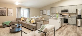 OCEAN VIEW | 6 bedrooms, Game rooms, Parking, AC