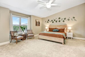 3 chambres, bureau, fer et planche à repasser, lit parapluie