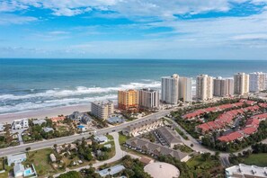 Unclassified image, 3 of 62, button