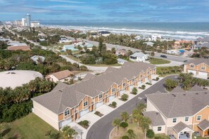 Exterior - Beach Bliss, 5 MIN to BEACH-Game Room, Parking, AC (Daytona Beach Shores)