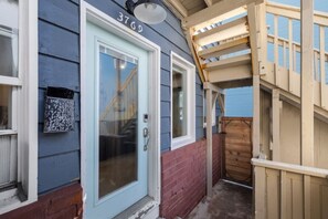 Exterior detail - On Boardwalk, Ocean View, Parking, Hear The Waves (San Diego)