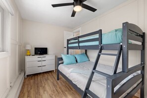 2 bedrooms, WiFi, bed sheets